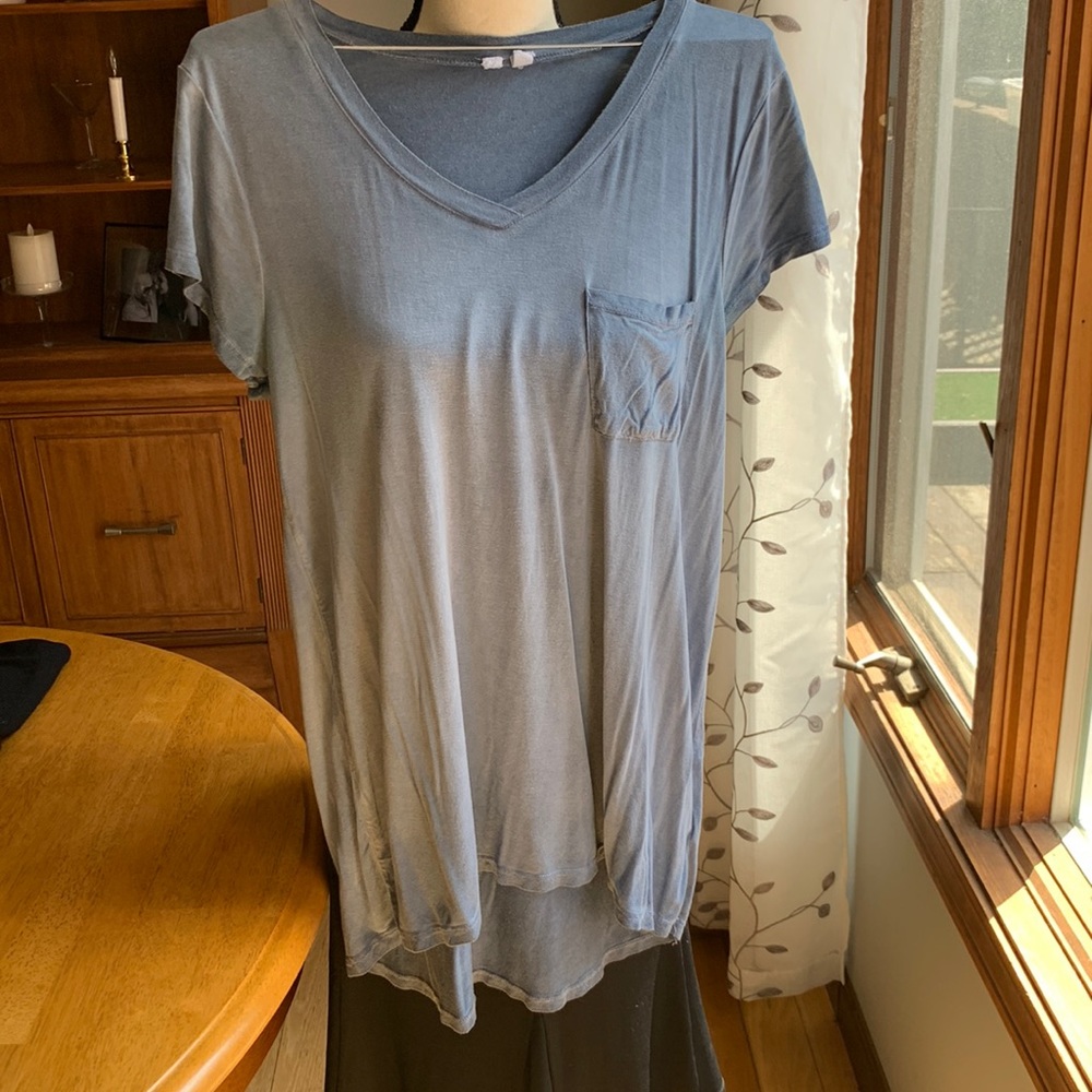 Tee shirt